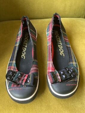 Rocket Dog Red and Green Tartan Plaid Studded Bow Flats